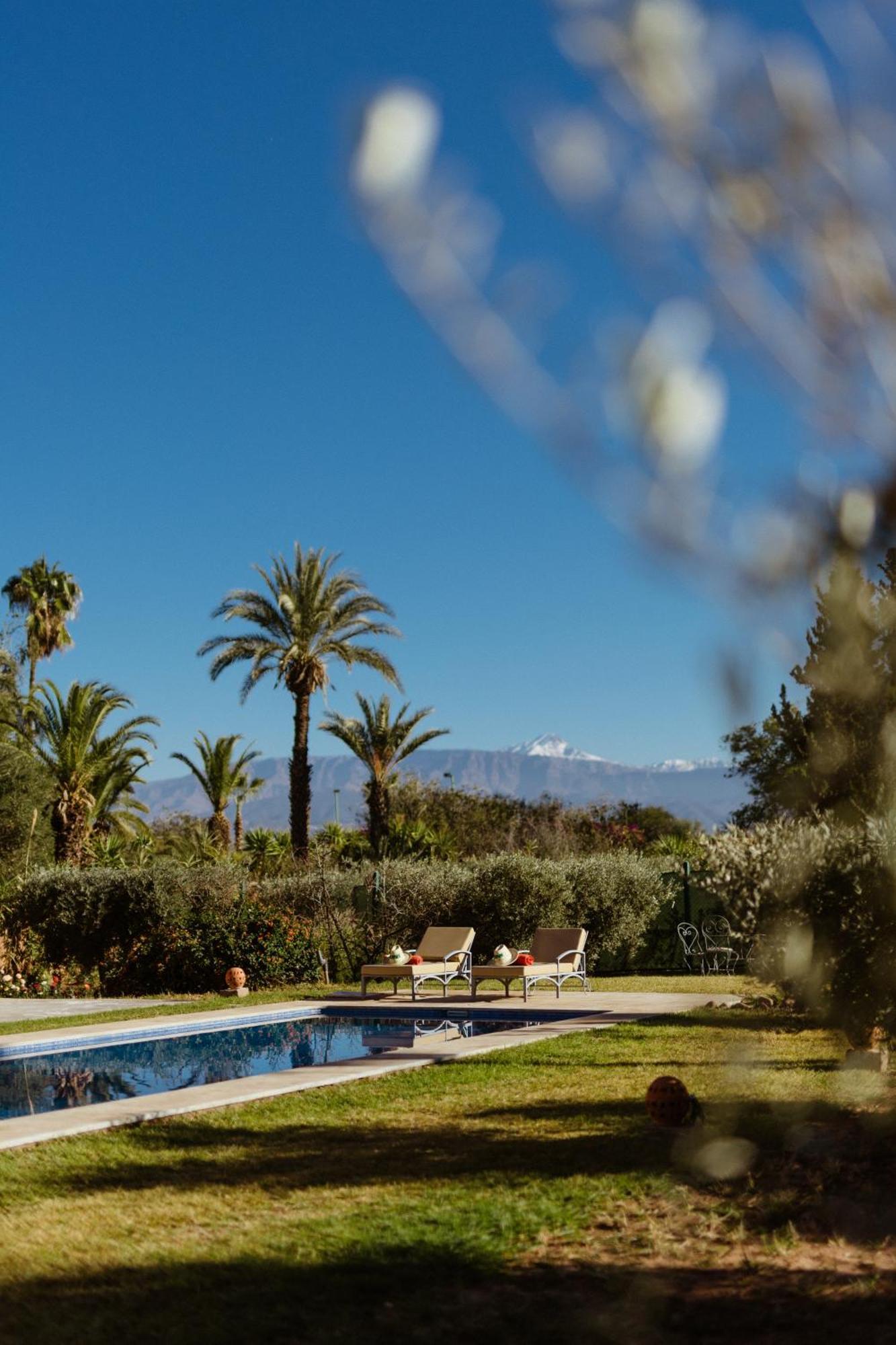 Les Roses By La Siredrah Hotel Ait Bou Zguia Exterior photo