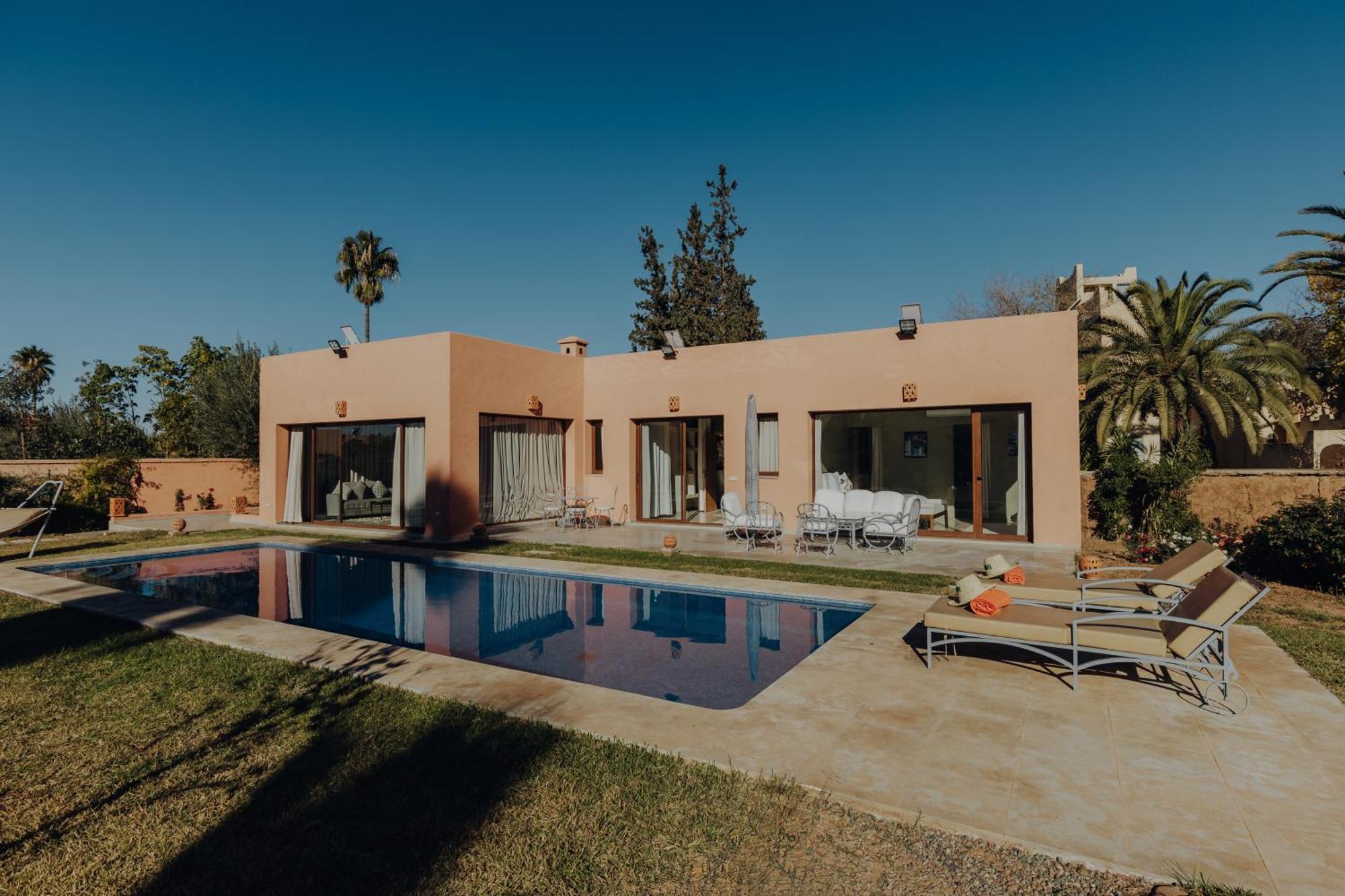 Les Roses By La Siredrah Hotel Ait Bou Zguia Exterior photo